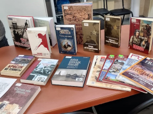 Пациентов психиатрического отделения познакомили с новыми книгами