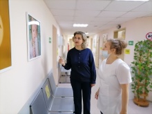 В психоневрологической больнице Ханты-Мансийска открылась выставка в рамках Международного дня человека с синдромом Дауна